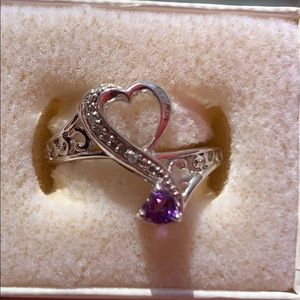 brand new sterling silver ring.